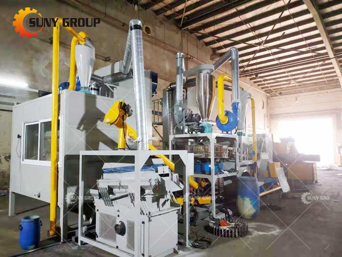 Singapore customer 500kg / h production PCB recycling machine work site